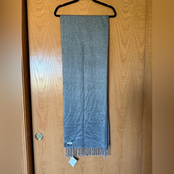 Brunello Cucinelli silk and wool reversible scarf. New! - Picture 1 of 7